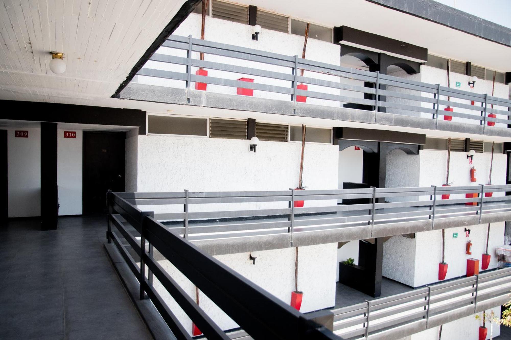 Hotel Expo Plaza Business And Family Guadalajara Zapopan Exterior photo